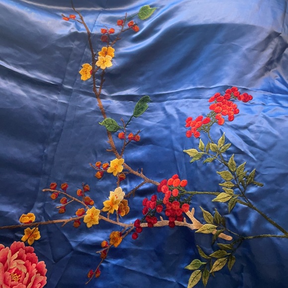 Chinese Embroidered Silk Blue Fabric Panel - Picture 3 of 5